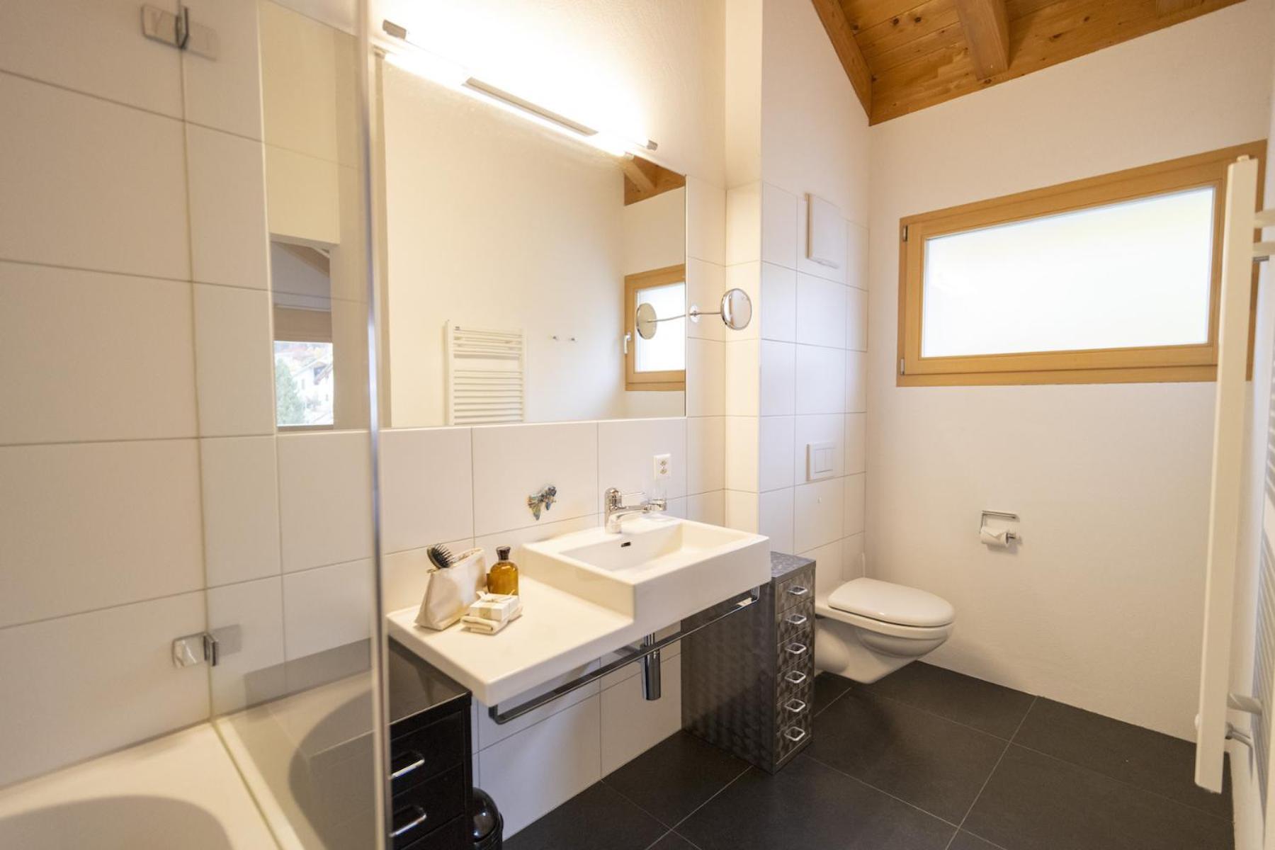 Apartament Chasa Capricornin Scuol Zewnętrze zdjęcie