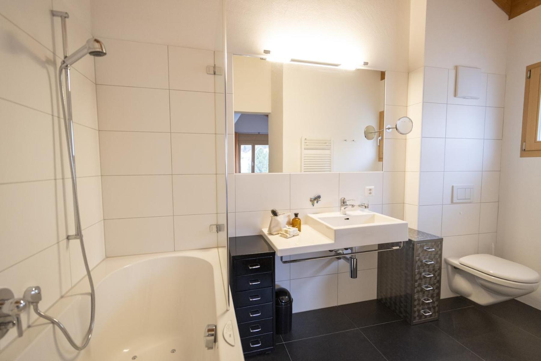 Apartament Chasa Capricornin Scuol Zewnętrze zdjęcie
